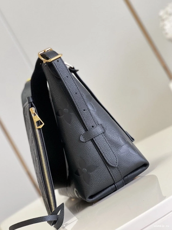 WIS VUITTON LOUIS CARRYALL PM 0816